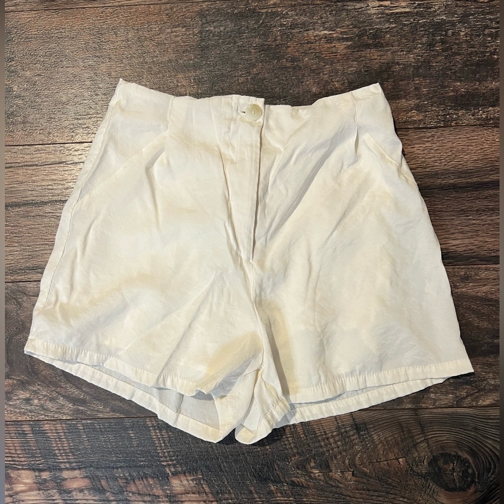 Pull&Bear Off-White linen shorts